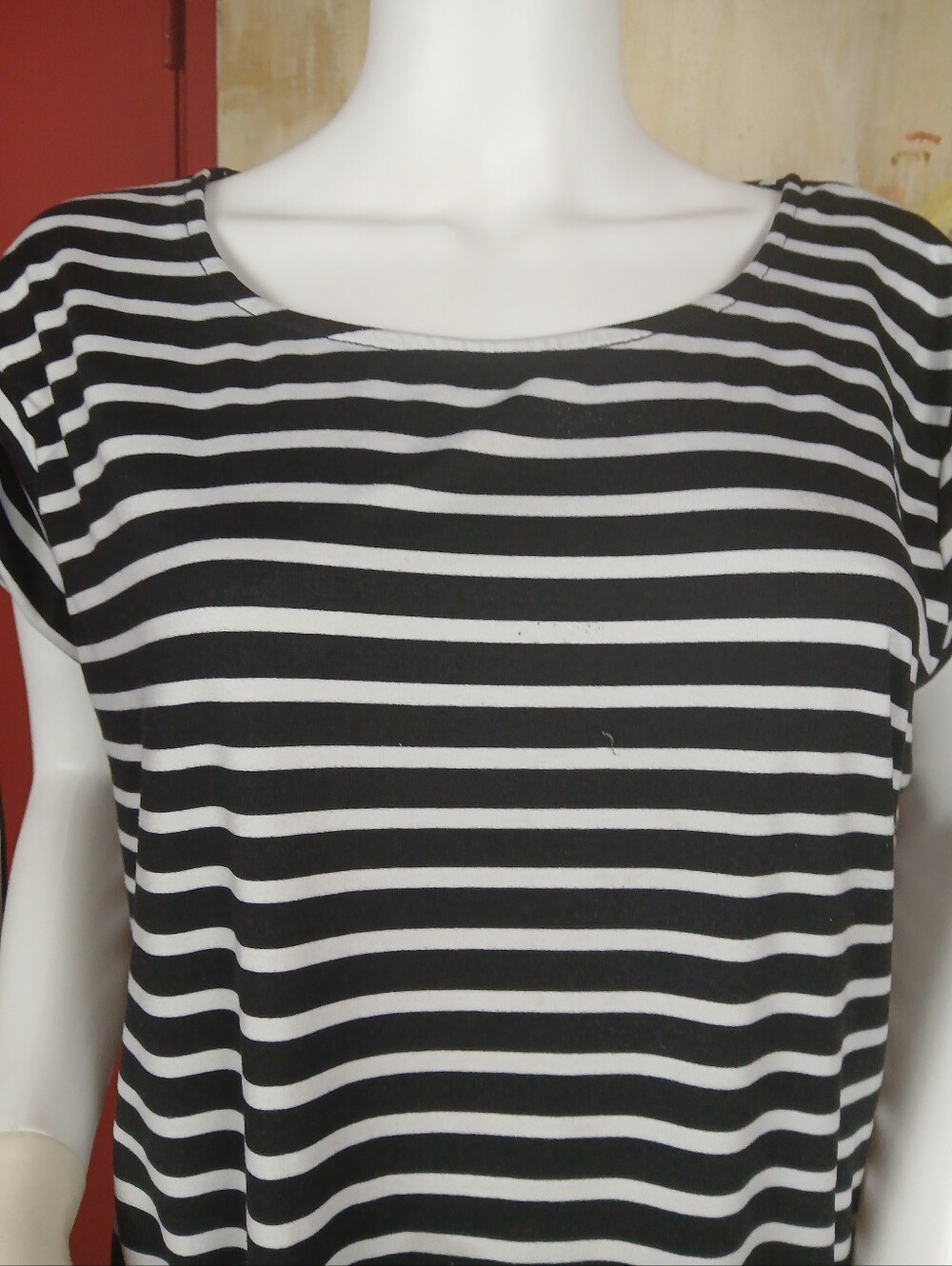 Women's Black & White Striped Short Sleeve Scoop Neck Tee